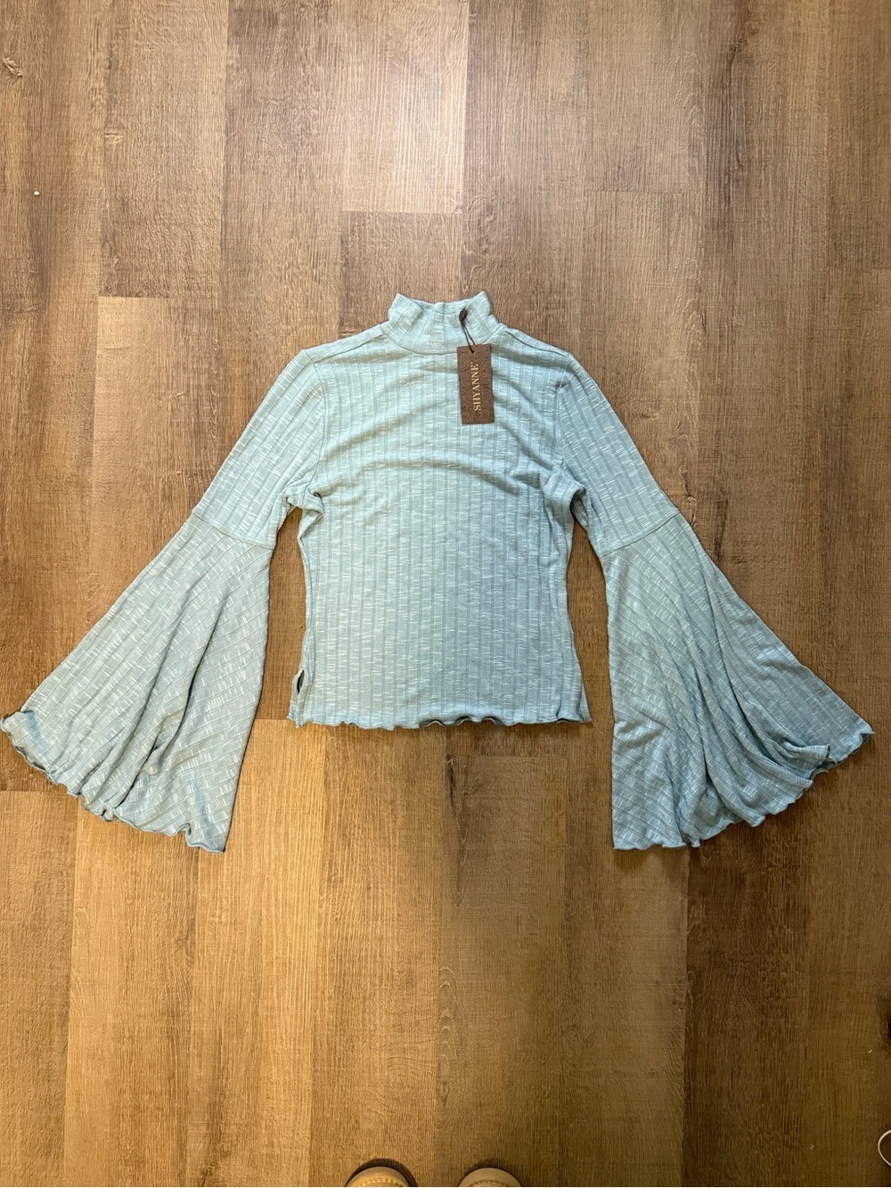 Shyanne Bell Sleeve Top- XS NWT